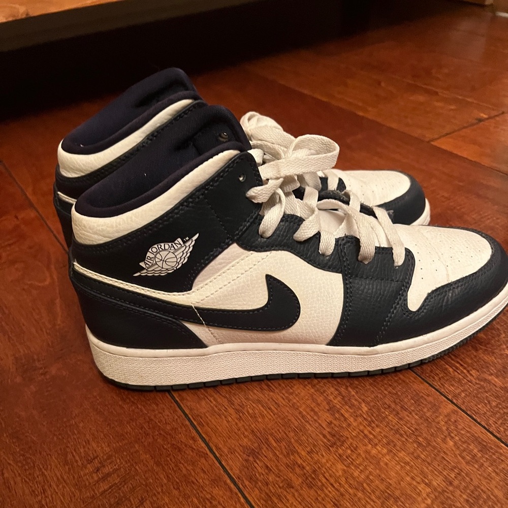 Navy Nike Jordans